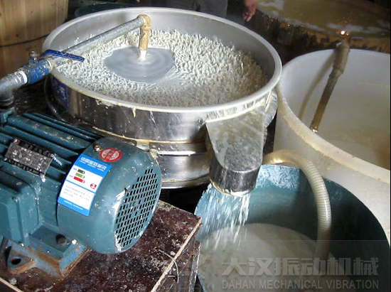 豆?jié){去除雜質(zhì)旋振篩在豆?jié){生產(chǎn)現(xiàn)場應(yīng)用 豆?jié){去除雜質(zhì)旋振篩在豆?jié){生產(chǎn)現(xiàn)場應(yīng)用
