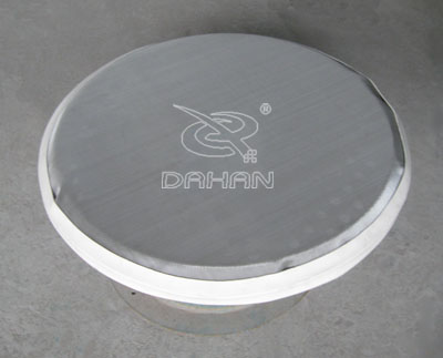 不銹鋼旋振篩網(wǎng)架膠條繃緊 不銹鋼旋振篩網(wǎng)架膠條繃緊